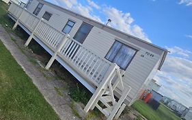 Golden Anchor 8B9 Caravan Park Holiday Home